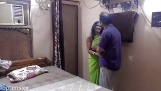 Having sex with Desi sexy Bhabhi.. viral with clear audio asian amateur